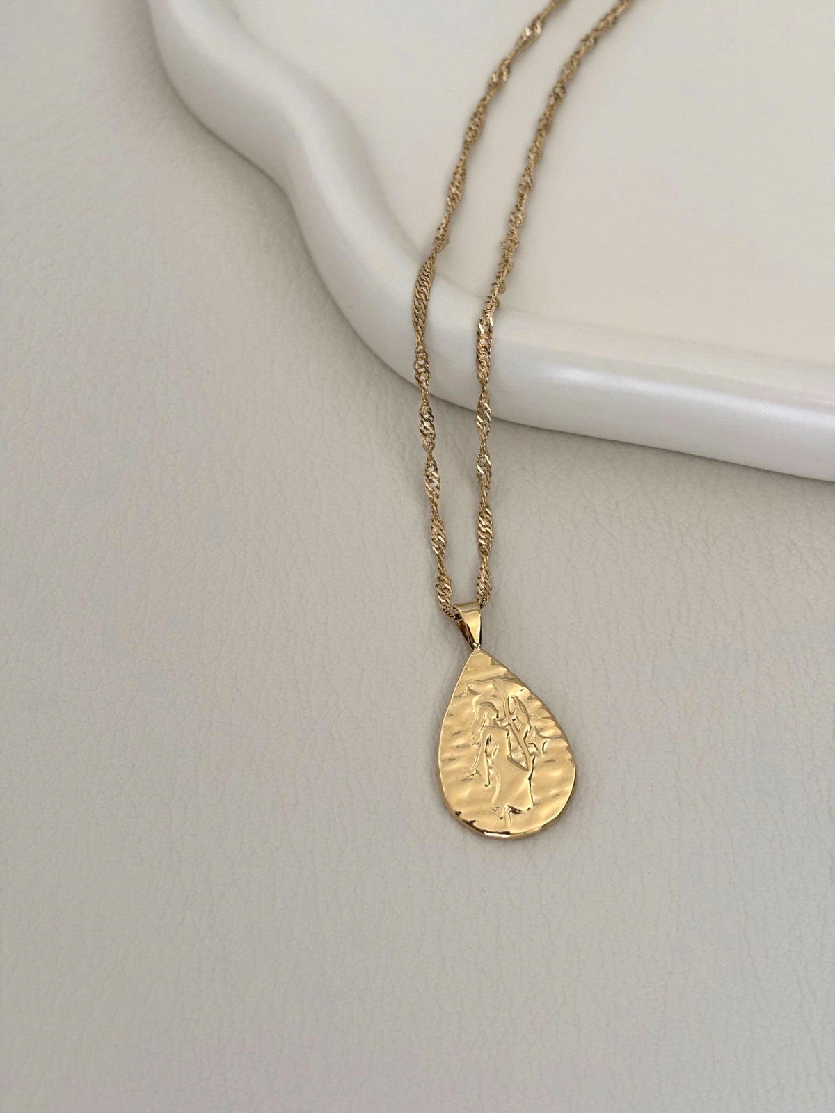 Flora Necklace