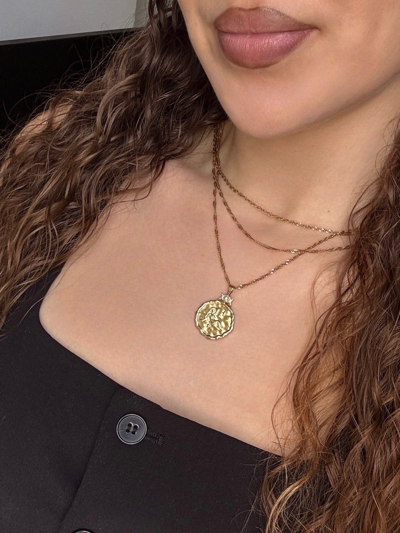 Luna Necklace