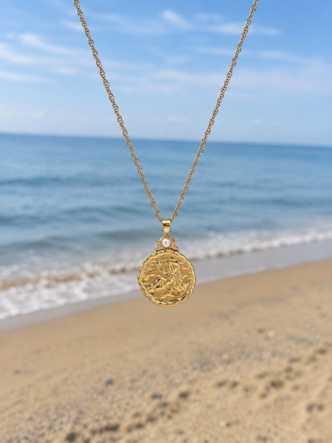 Luna Necklace